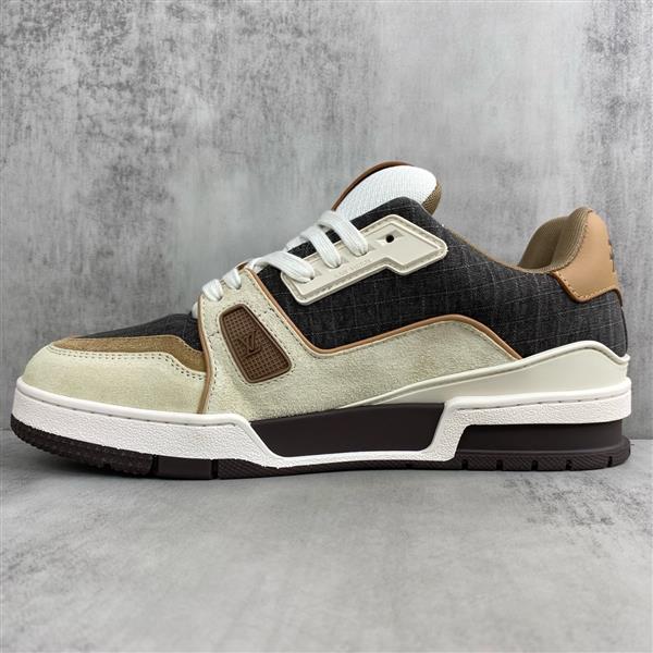 20251128154045487 390